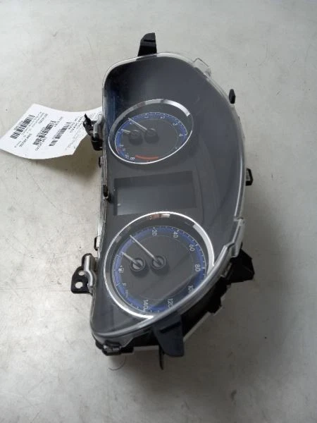 Toyota Corolla SE 2017 1,8 L tracción delantera al velocímetro conjunto de cuadro de instrumentos Foto 4 de 4