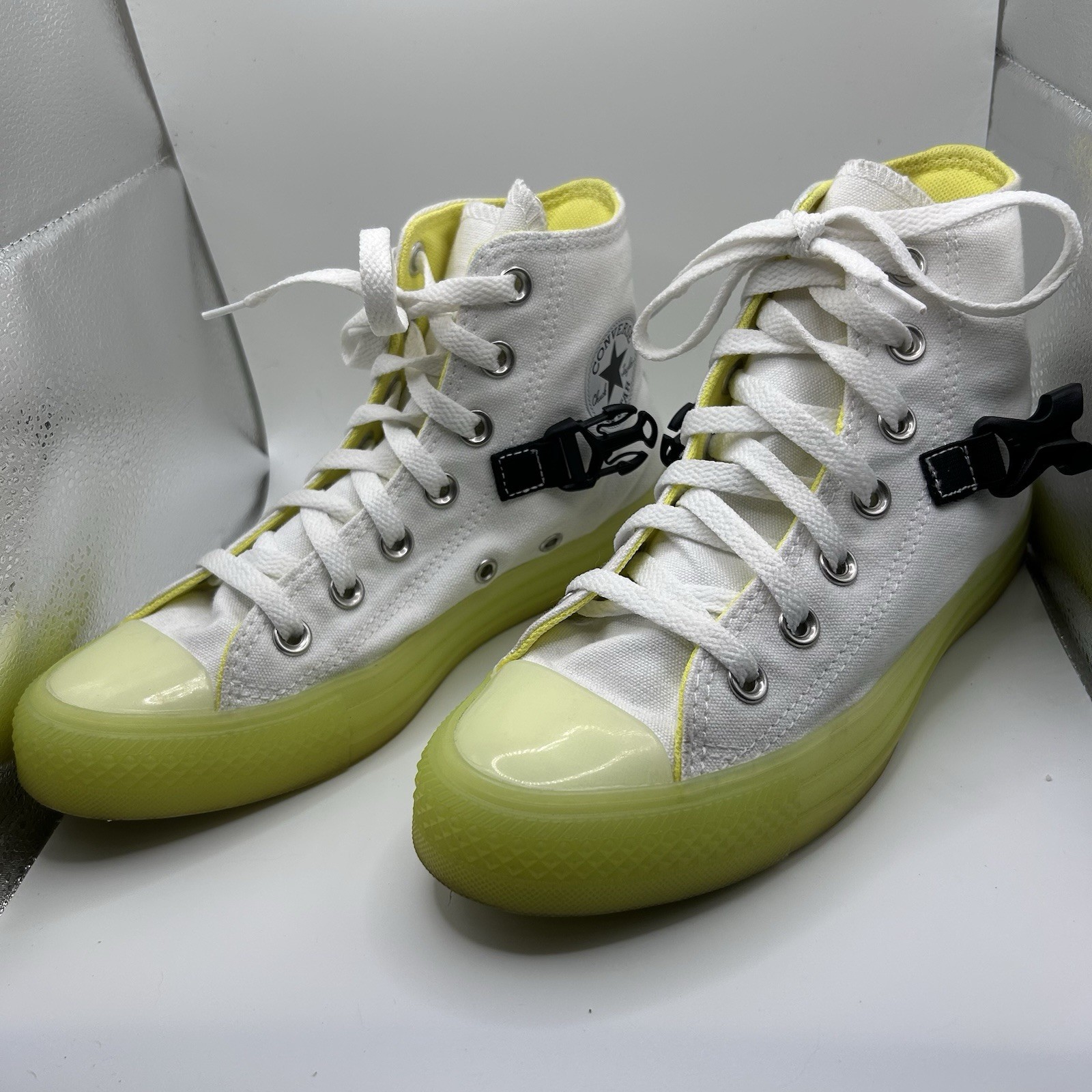 Converse Chuck Taylor All Star CX Utility High Top Sneakers – Women’s Size 6