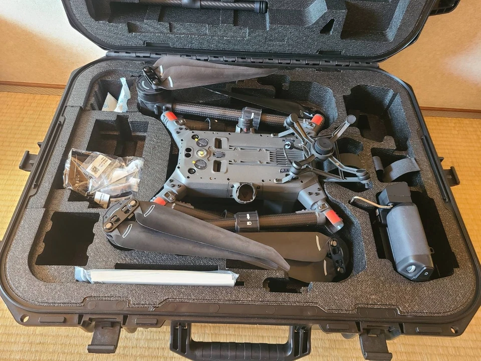 DJI Matrice 300 RTK M300 Industrial Drone Excellent! from JP - Image 4 of 4
