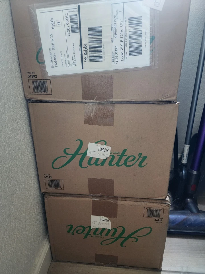 Hunter Amaryllis Model #51192 celing fans - Image 4 of 4