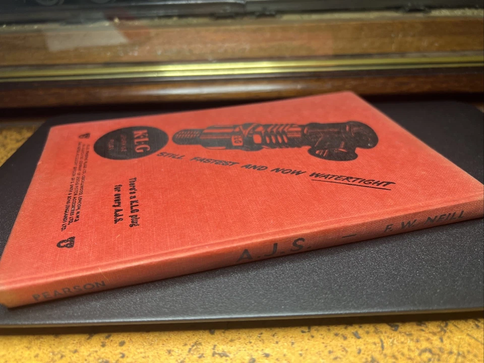 AJS Singles & Twins (31-51) Pearson Service & Maintenance 7R 18 16 Big Twin FW24 Foto 3 de 4