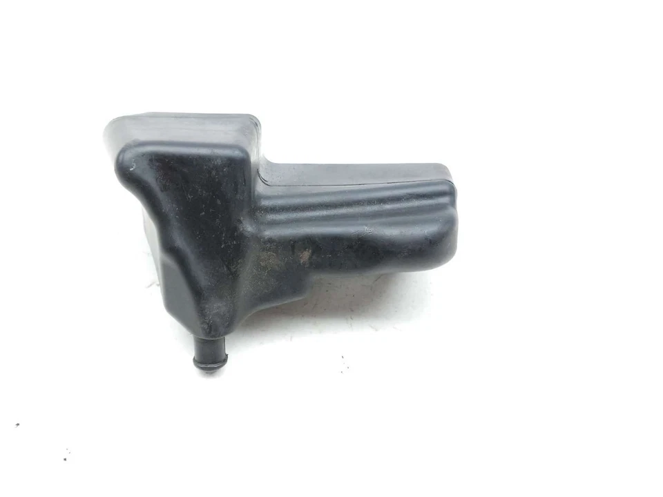 Respirador de cámara de aire Yamaha WR250R 08-20 3D7-13581-00-00 Foto 2 de 4