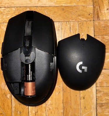 Logitech G305 (910-005280) Wireless Gaming Mouse With Dongle