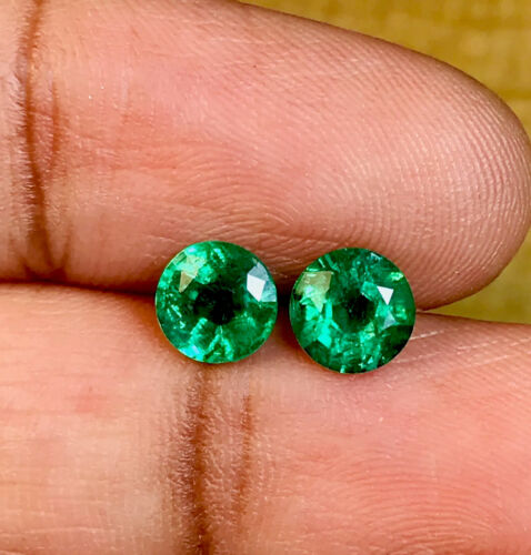 1,45 kt 5,8 mm rundes Paar glänzend schöner grüner natürlicher Smaragd loser Edelstein