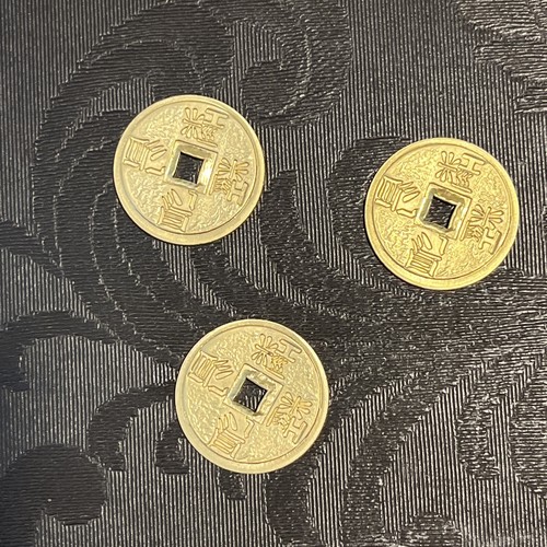 I CHING A Philosophical Prophecy - Book of Changes, 1972 Includes coins, incense - Picture 4 of 10