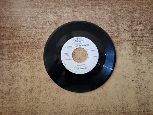 RARE PROMO 1960s MINT-EXC The Diamonds - The Munch / Woomai-Ling 71818 45