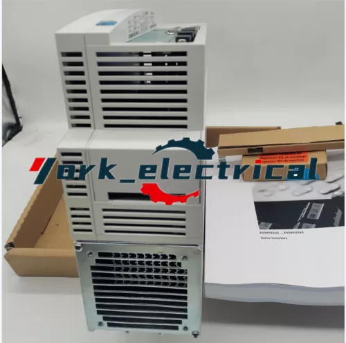 Nuovo EVF9323-EV Lenze convertitore di frequenza EVF9323-EV Freby FedEx - Foto 1 di 6