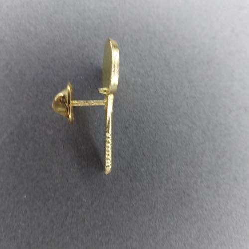 Prendedor chaqueta universitaria tono dorado para raqueta de tenis - Imagen 2 de 3