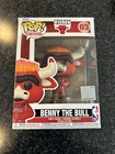 Funko Pop! Vinyl: Nba Mascots - Benny the Bull #03 Chicago Bulls F2