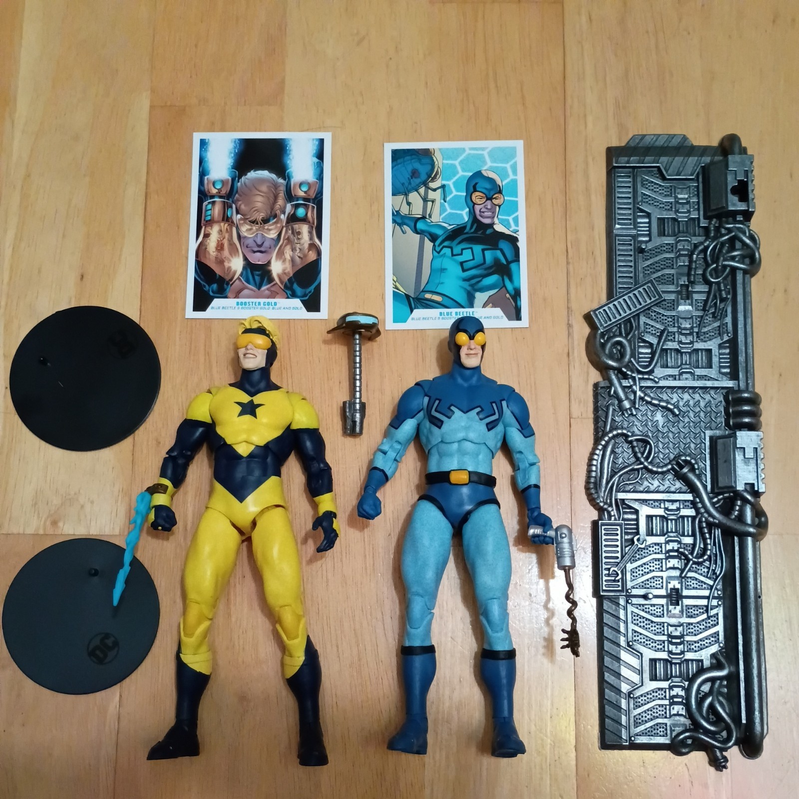 McFarlane Toys DC Multiverse Booster Gold and Blue Beetle
