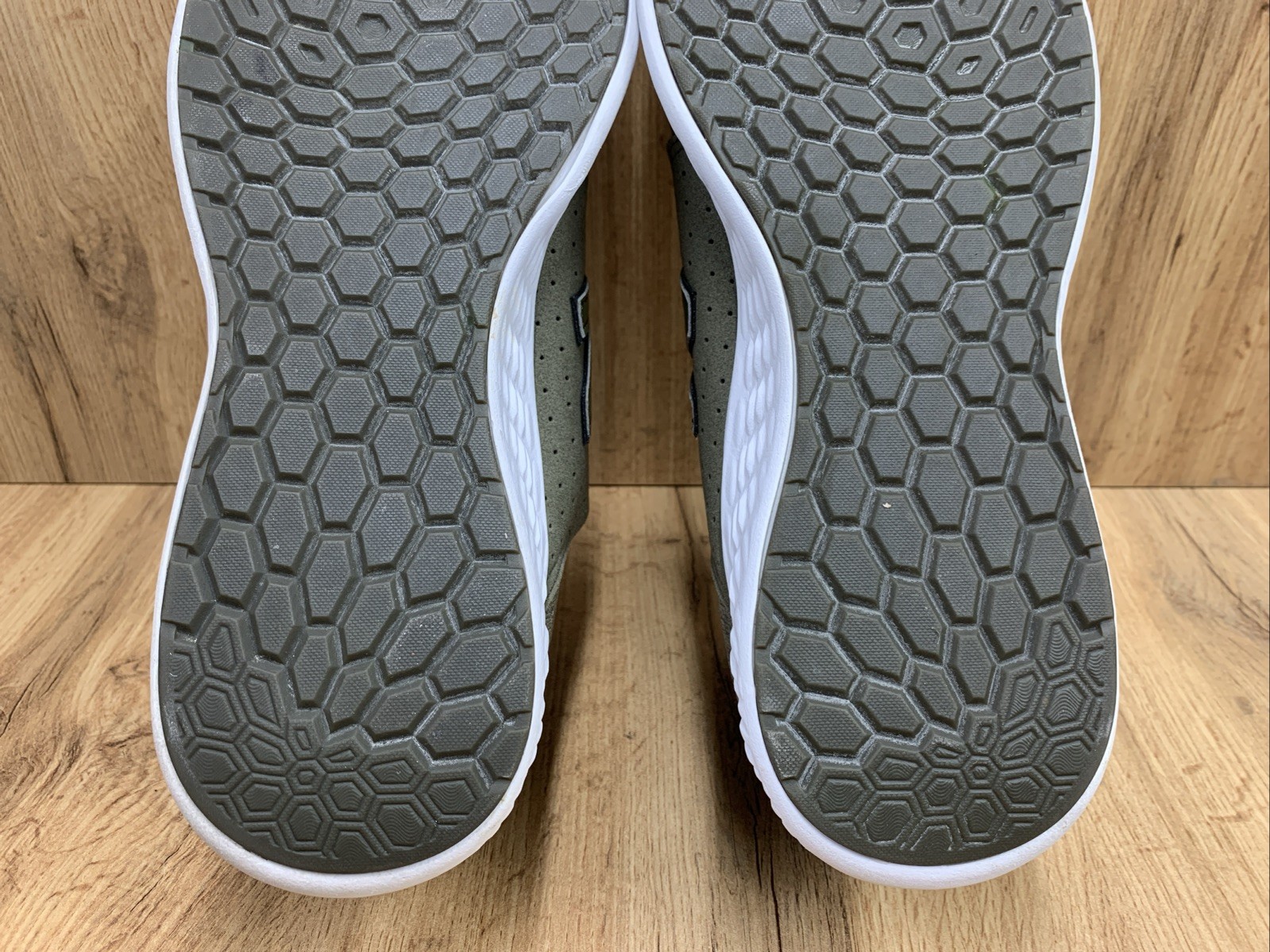 New Balance Fresh Foam Shoes Sneakers Mens Size 13 D Olive Green Running Sports thumbnail 13