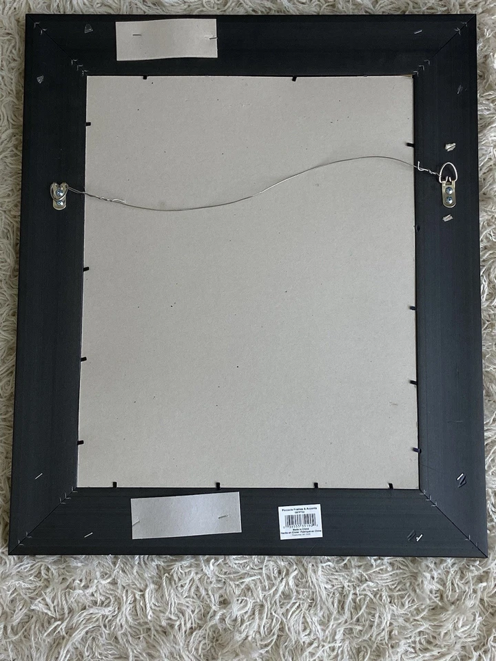 Marco de madera Pinnacle 22x27 pulgadas. Foto 2 de 3