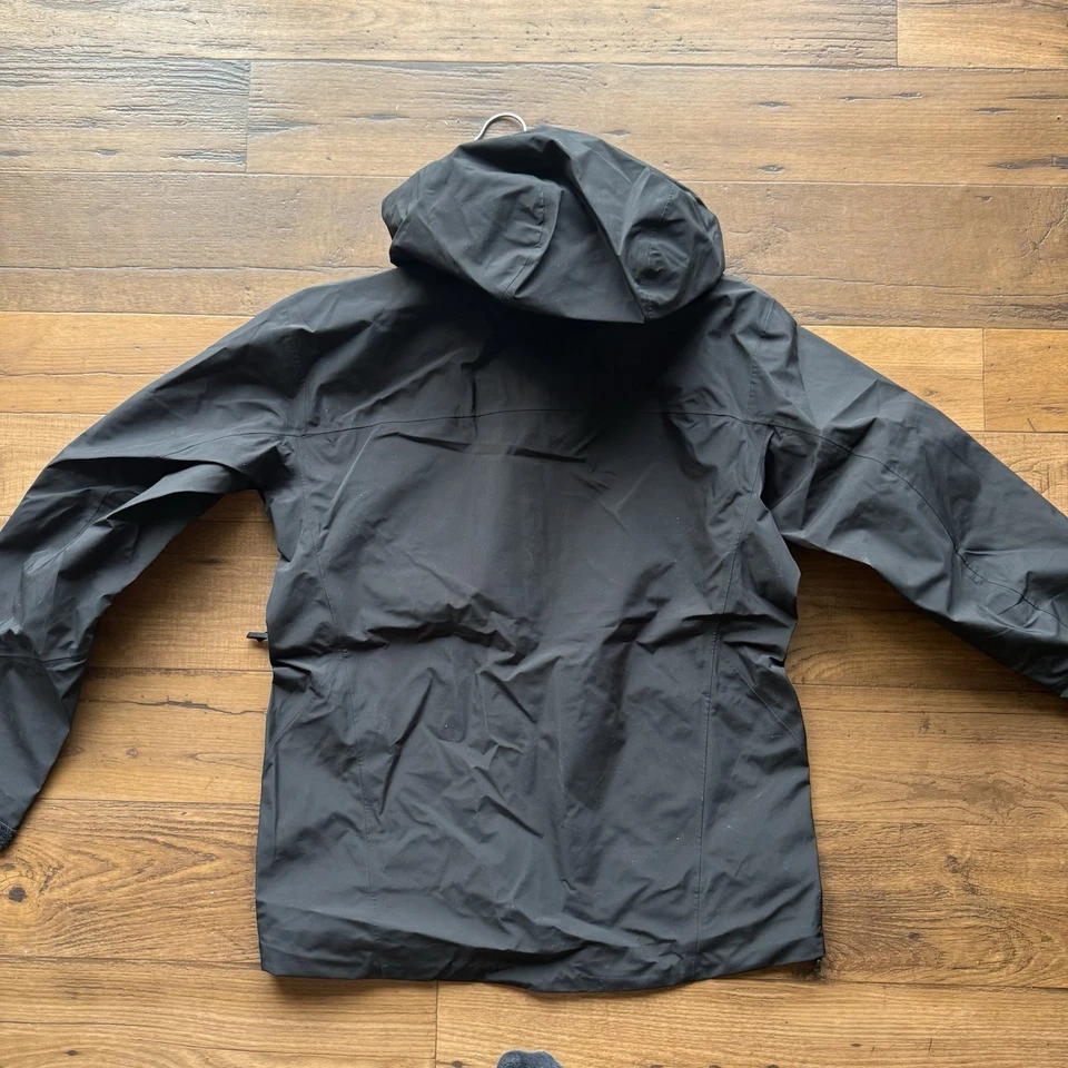 Arcteryx Beta LT Black Medium New - Image 4 of 4