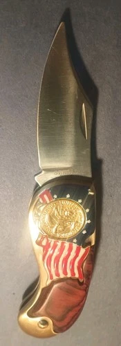 Liberty American Flag Coin Pocket Knife with Gold Colored Bicentennial Quarter￼