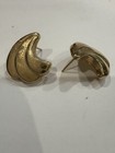 Vtg 14kt Solid Gold .819g Sculptural Fan Mcm Design Earrings Tested & Marked — photo 4
