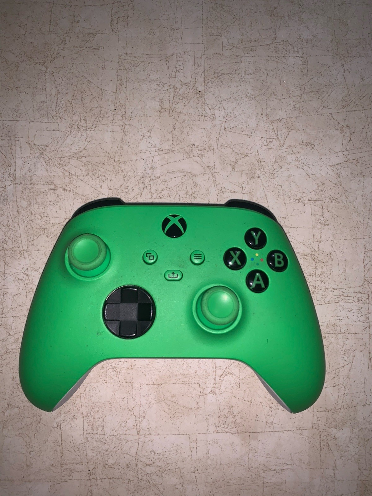 Xbox Series X/S Wireless Controller Comes With Rechargeable Battery Great Deal !-image