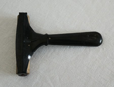 VTG PHOTO ROLLER - Black Metal Handle Wood Based Roller, 5 1/2" Long