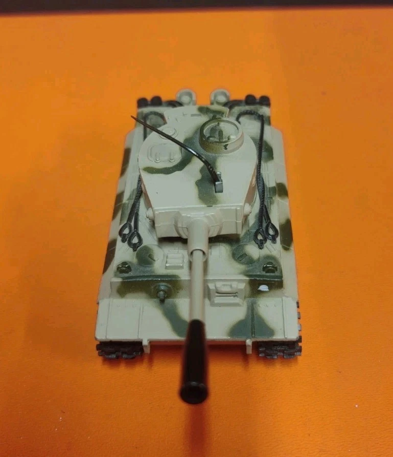 Corgi Vintage Tiger Tank 900 PzKpfw Tiger Mk. I Mettoy Co. 1973 - Image 3 of 4