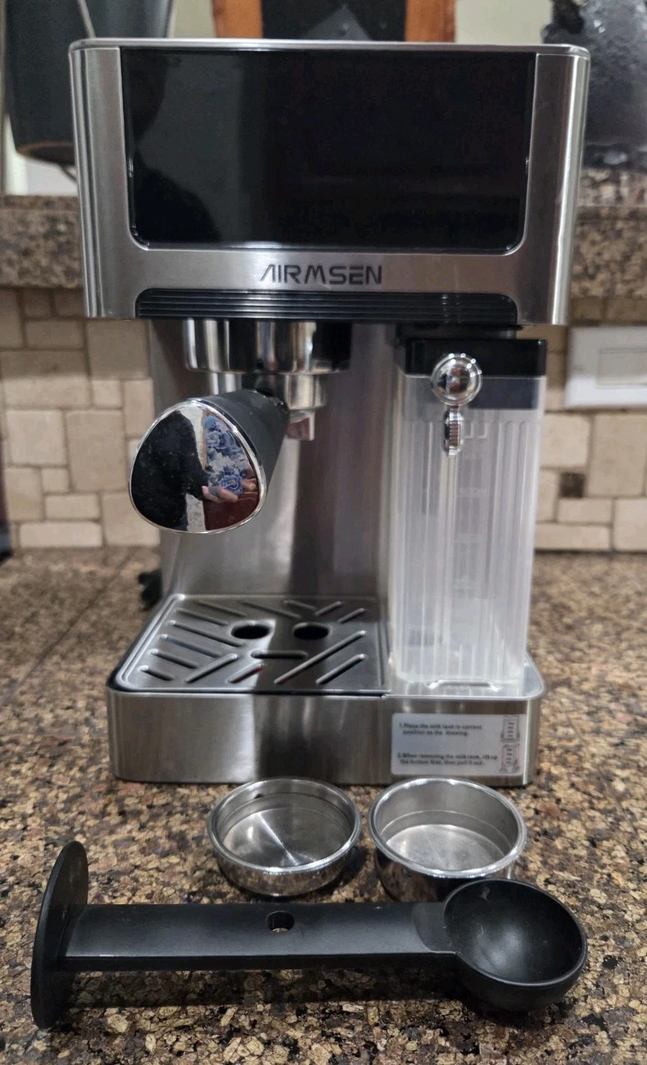Airmsen 20 Bar Espresso Machine w/Auto Milk Frother BCM2308 Latte Coffee Maker
Opens in a new window