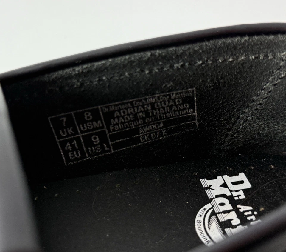 Mocasines Dr. Martens Adrian Borla - Cuero Negro con Costuras Amarillas Foto 3 de 4