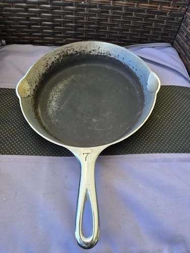 Vintage Griswold No.7 Cast Iron Skillet #701A Erie PA In Pre Owned Condition