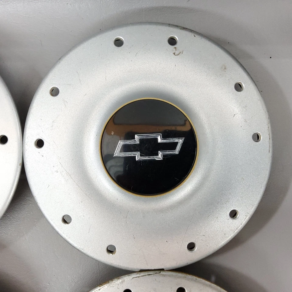 Juego de 4 tapacubos centrales pintados para rueda Chevrolet Malibu 97-05 16" 9594285 Foto 3 de 4
