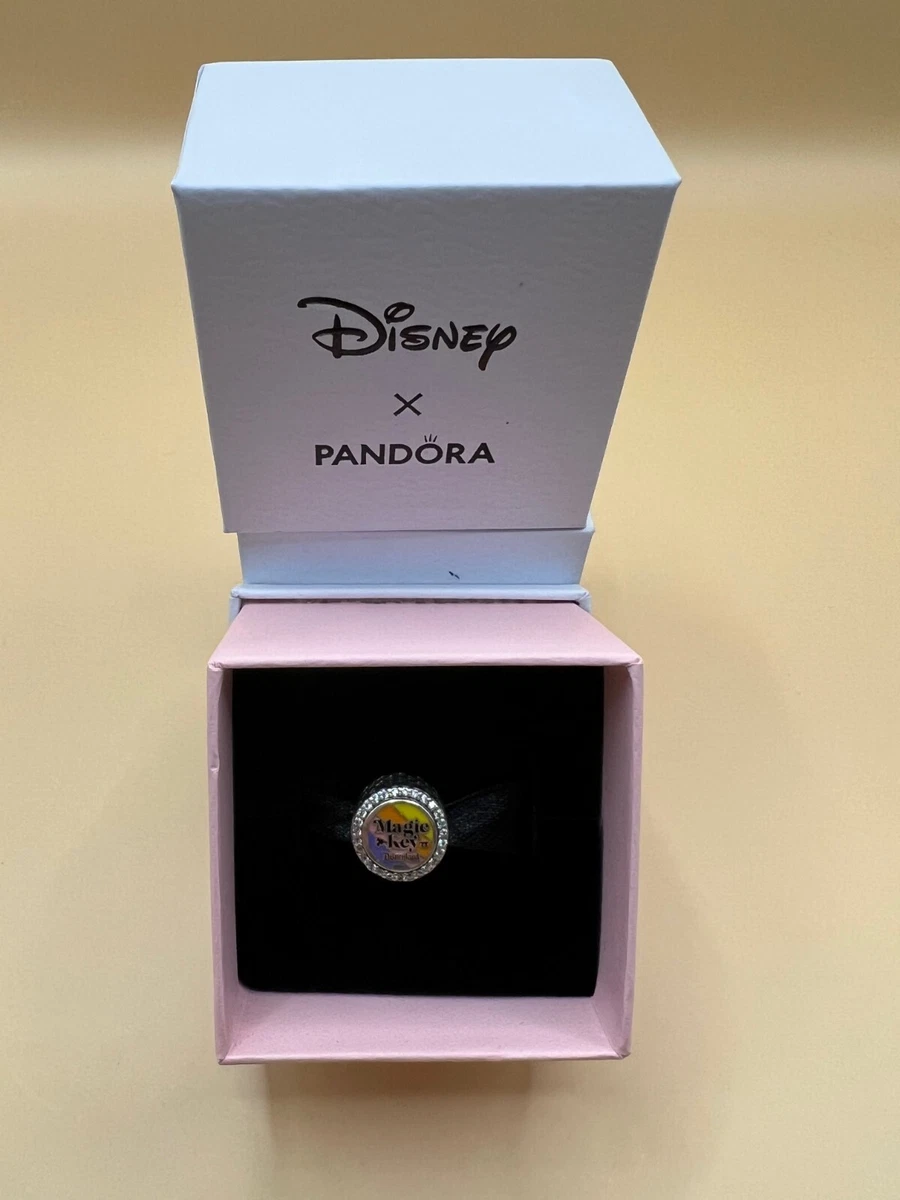 Wonder woman store pandora charm