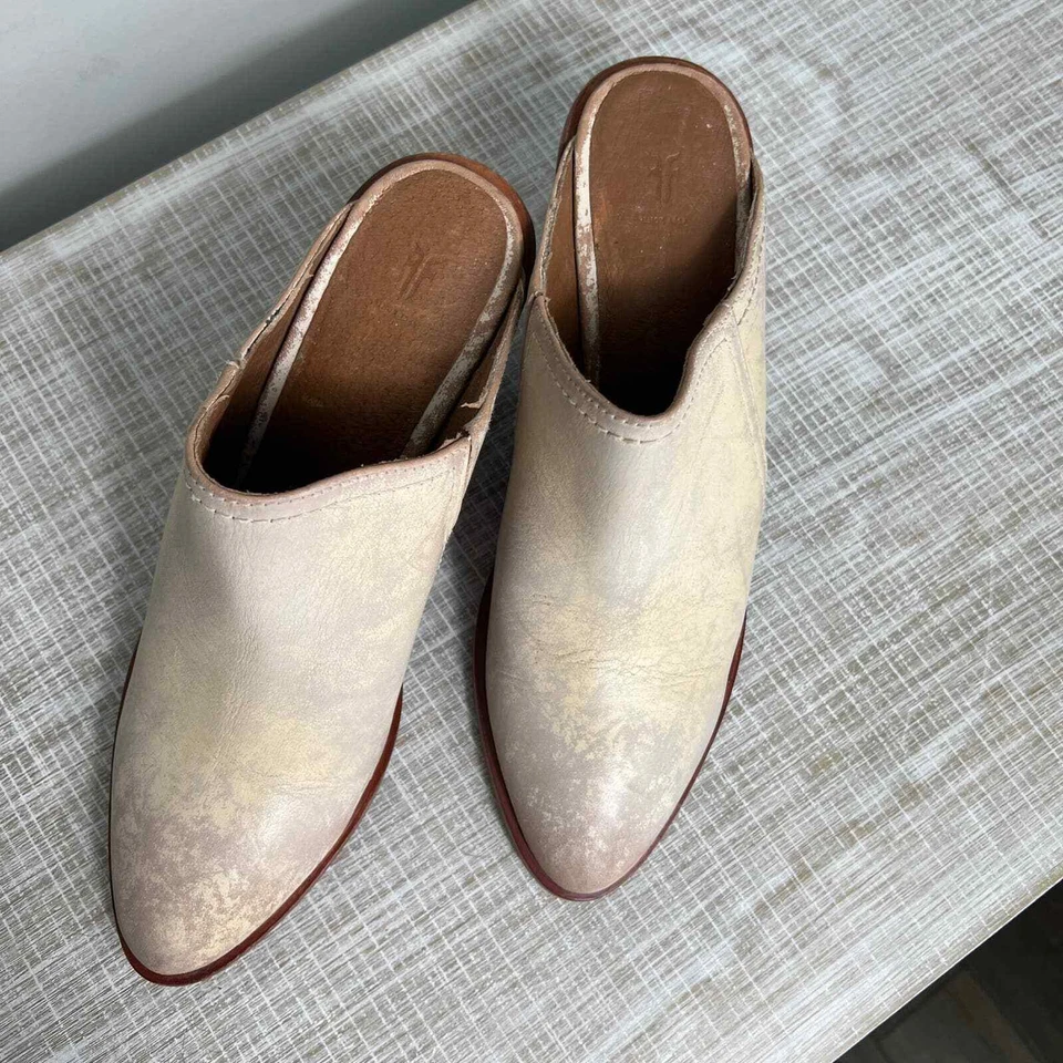 FRYE SERENA WOMENS ALMOND TOE LEATHER WEDGE MULES SIZE 8.5 - Image 2 of 4