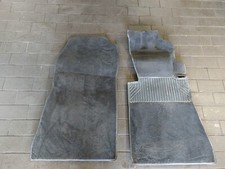 Mercedes Benz W201 Fußmatte schwarz vorne 2016802502