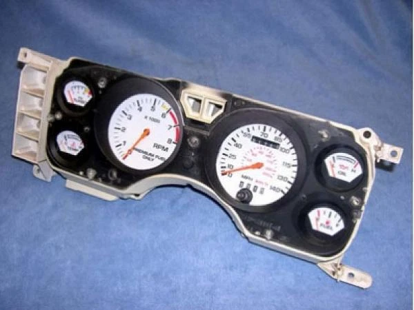 Medidores de cara blanca para Ford Mustang 1983-1986 Foto 4 de 4