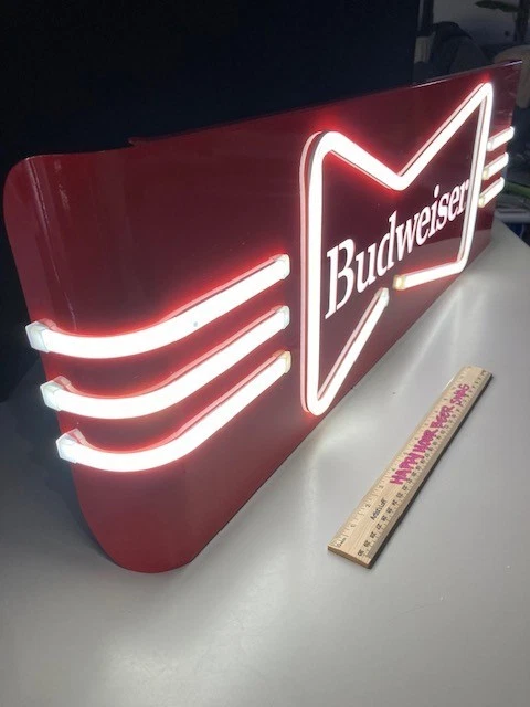 🔥 Nuevo en caja Carpa Budweiser Metal con LED Barra de Cerveza Letrero Luz No Neón Foto 4 de 4