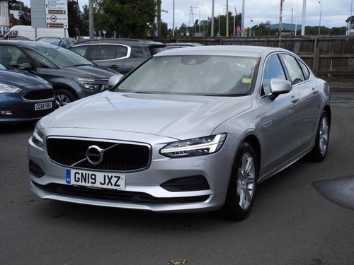 Volvo S90 2.0 D4 Momentum 4dr Geartronic Diesel - Picture 12 of 19