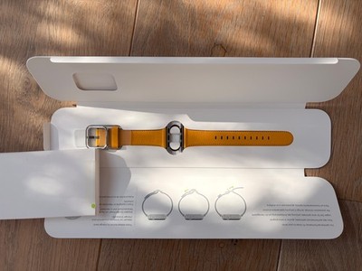 Original Apple Watch Leather Band 38/40/41/42mm   Open Box Never Used