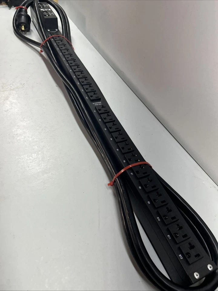 Eaton ePDZ90 ePDU 24A IN: L5-30P - 24 Outlet 2 Branch Power Distribution Unit - Image 2 of 4