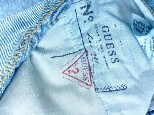 GUESS MENS JEANS LINCOLN SLIM STRAIGHT (actual 32x29.5) Stud Distressed Fade GUC - Picture 5 of 7