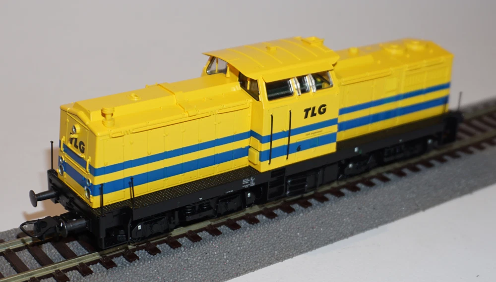 Brawa 42826 - French Diesel Locomotive V 100 E-Génie SAS (DCC Sound Decoder