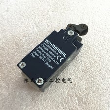 1PC NEW SCHMERSAL Z1R 235-11Z-M20 Limit switch