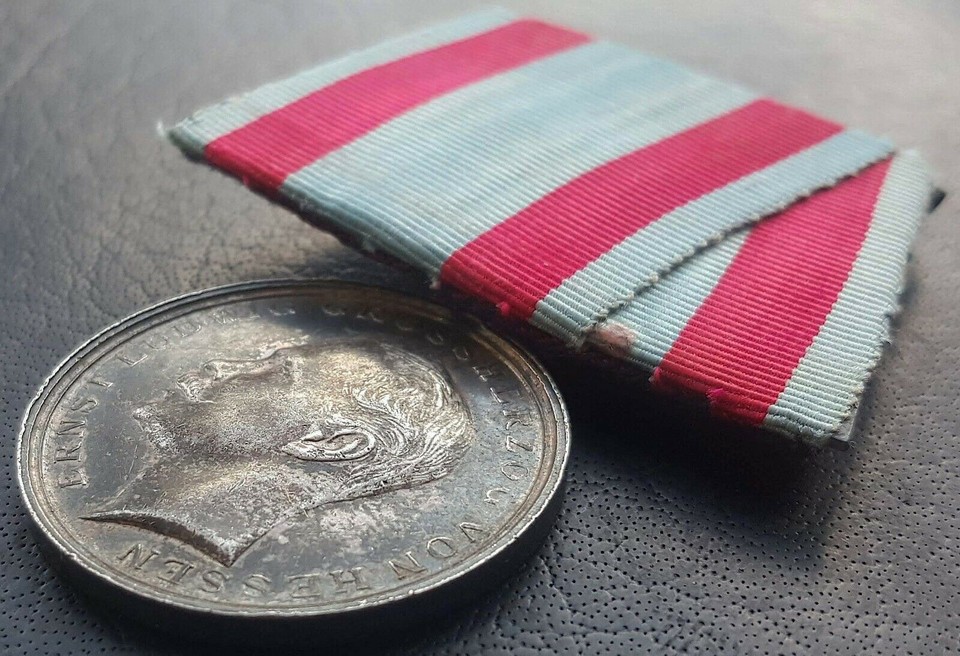 8521 German HesseDarmstadt MOUNTED General Honor Decoration Bravery