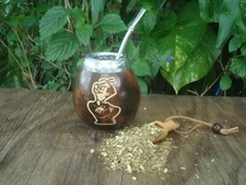 Hand carved mate -Image Isidoro Cañones, Patoruzu , Argentine comic, Straw BONUS