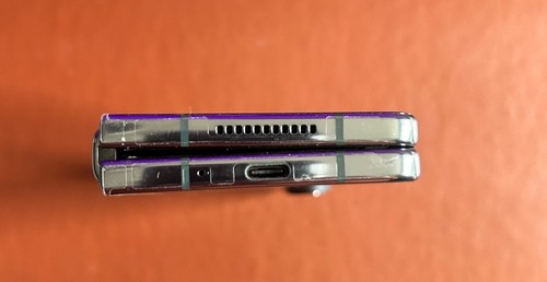 Samsung Galaxy Z Fold4 (256GB) Graygreen plus viele verschiedene Accessoires! - Bild 5 von 14