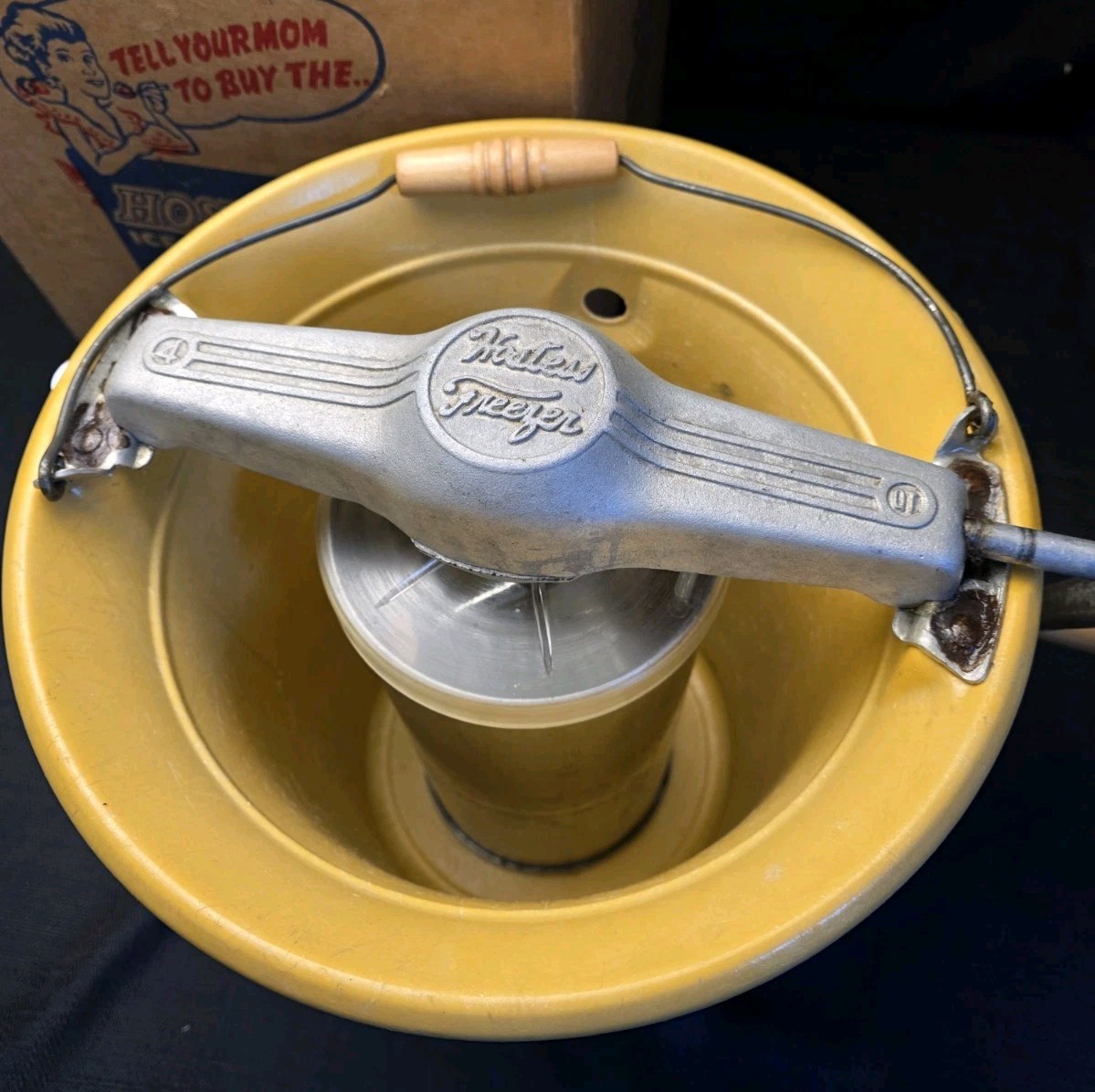 Vintage Hostess Ice Cream Freezer 4 Quart Hand Crank Ice Cream Maker Peerless 