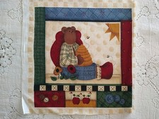 Leslie Beck Honey Hills Farm Square Cranston 7 3/4" Angel Bear Bee Keep Hive
