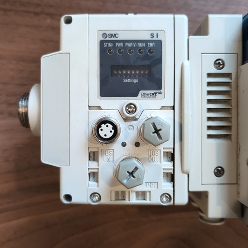 Conjunto de pila de válvulas SMC SY5000 serie 14 estaciones con EtherCAT EtherCAT EX600-SEC1 - Imagen 2 de 7