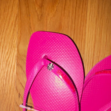 Havaianas Women s Pink Rhinestone Flip Flop S...