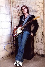 ROCK BAND EKHYMOSIS MUSICIAN Juan Vásquez autograph, IP signed photo