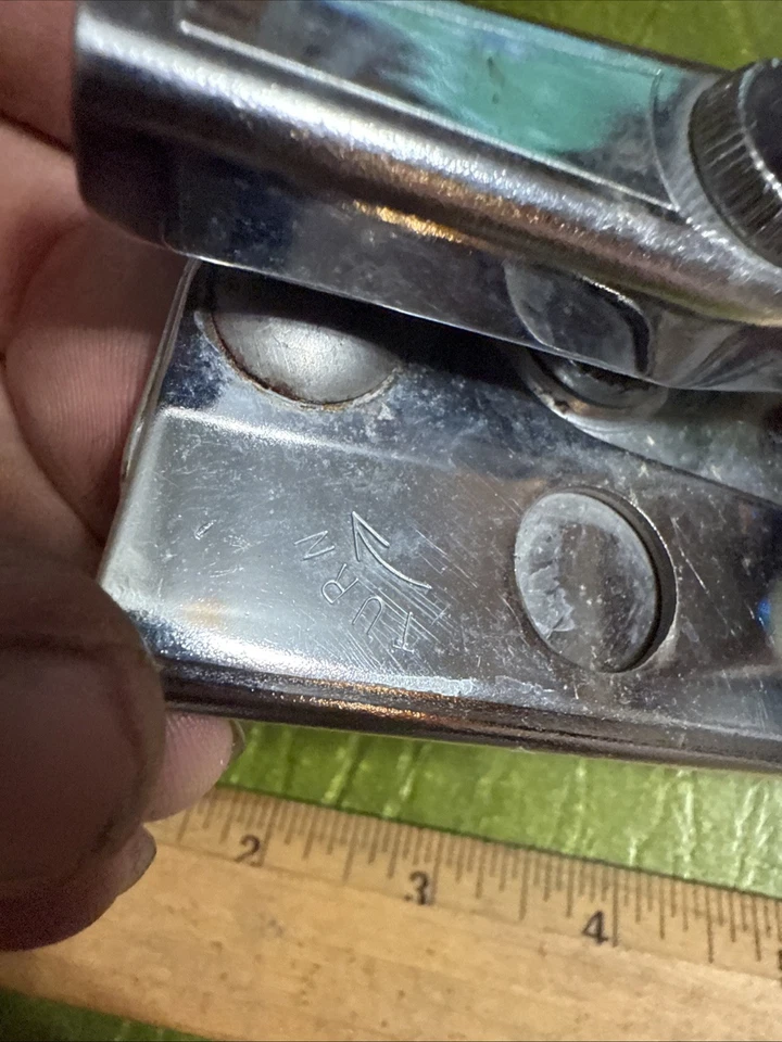 Vintage 7 " Swing-A-Way Can Opener Brown Rubber Handles Beer Bottle Opener USA - Image 2 of 4