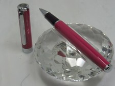 GORGEOUS HIGH QUALITY KANGAROO PINK ROLLER BALL PEN