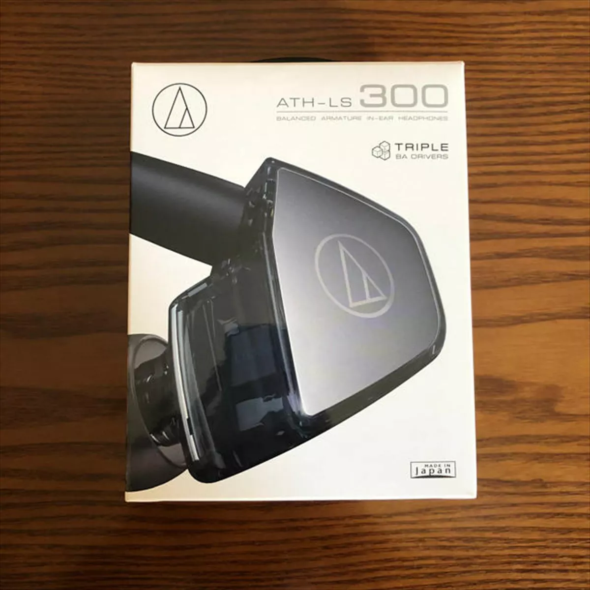 Audio-Technica.Three ATH-LS 300 BA drivers High Sound quality canal type earphon
