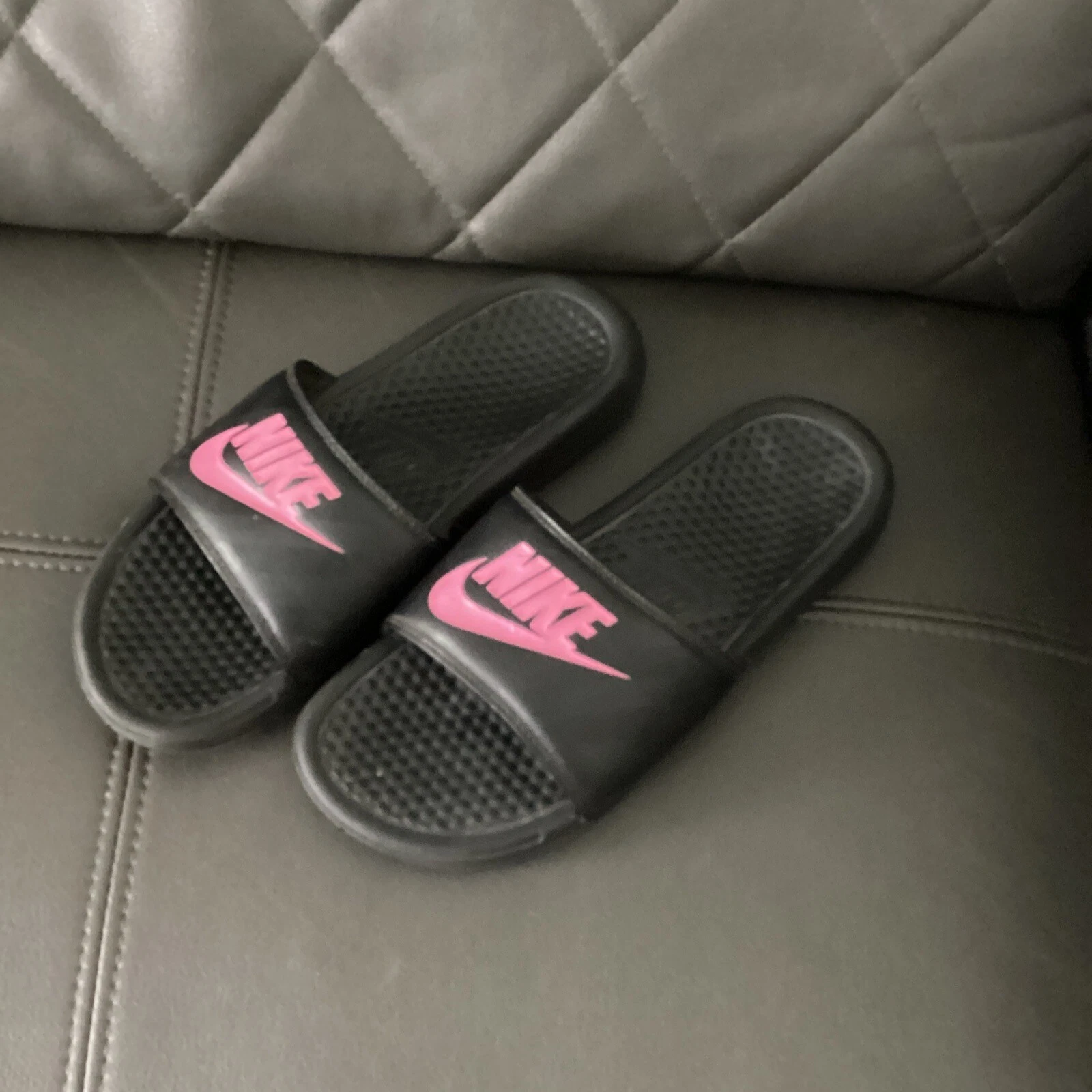 Scarpe Nike Benassi JDI donna taglia 8 nero rosa slide sandali comodi belli'