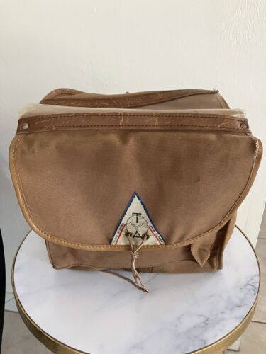 TA Tourist Vintage Handlebar Bike Bag, Made In France - rare with hardware frame - Picture 1 of 11